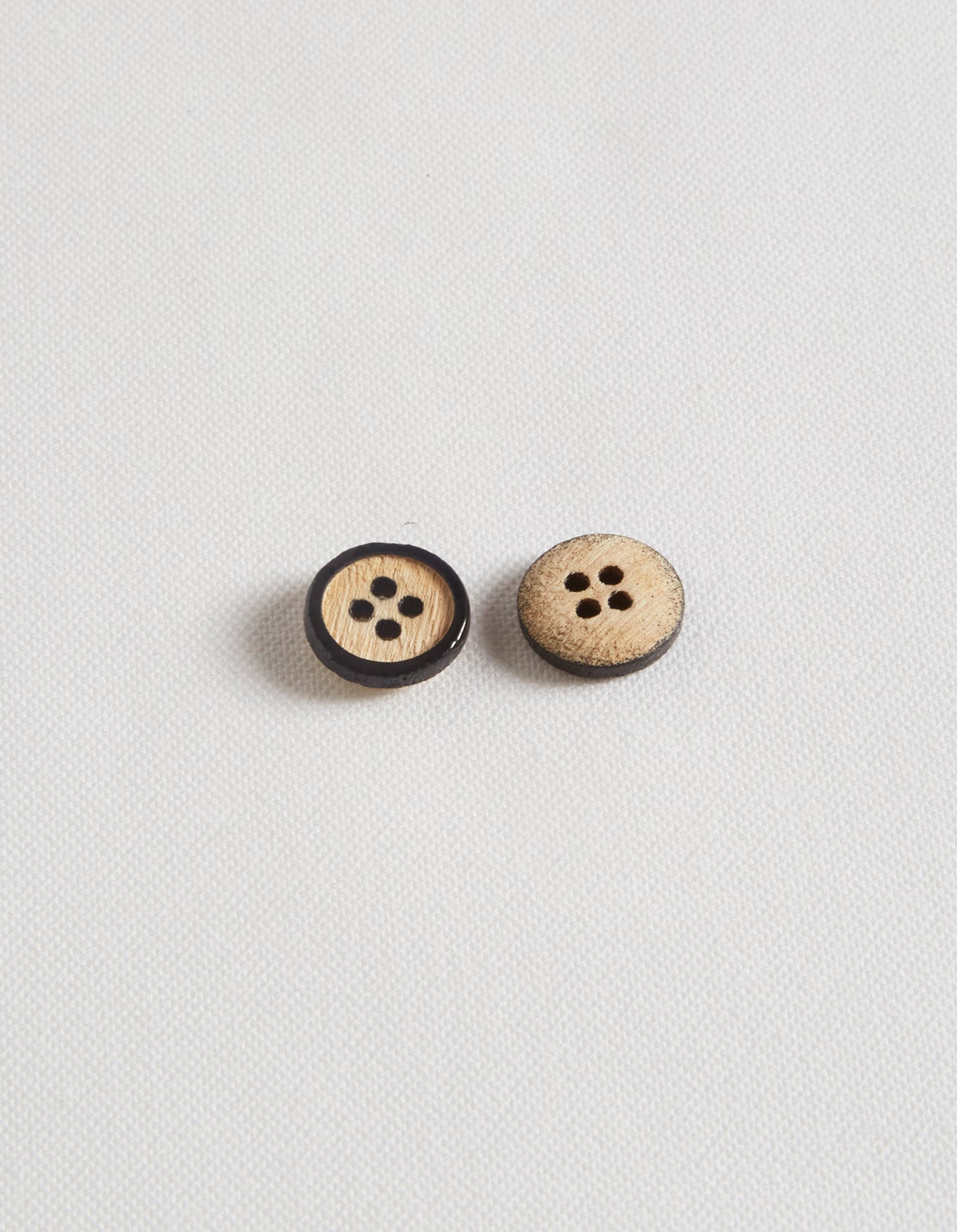 Black Painted Olivewood (Buttons)