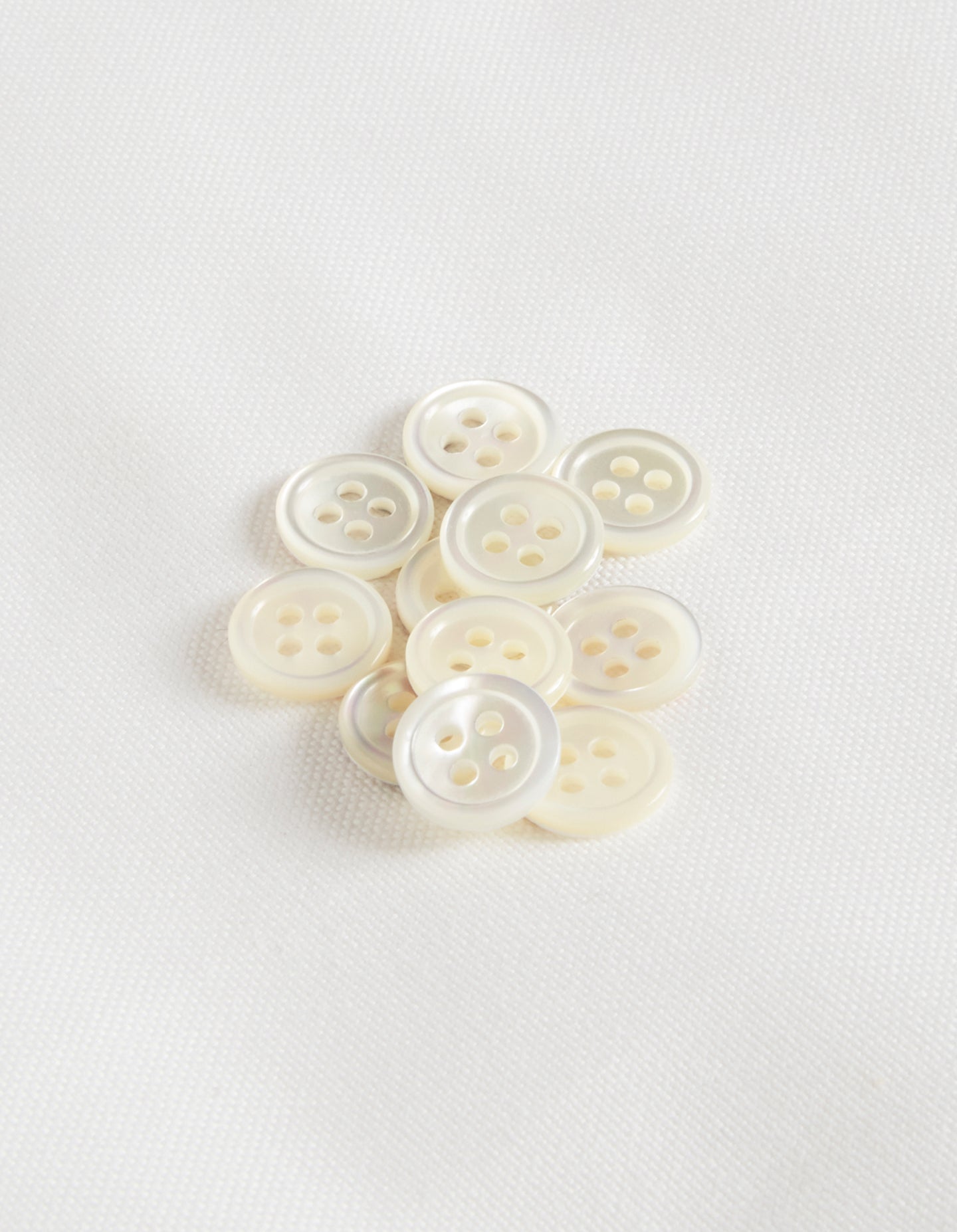 Natural Mother of Pearl (Buttons)