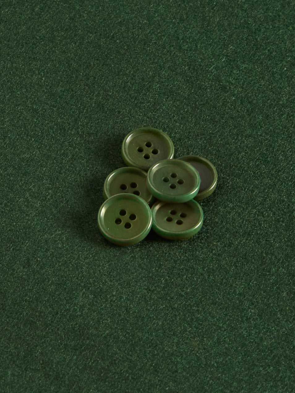 Exacting Green Raised Corozo (Buttons)