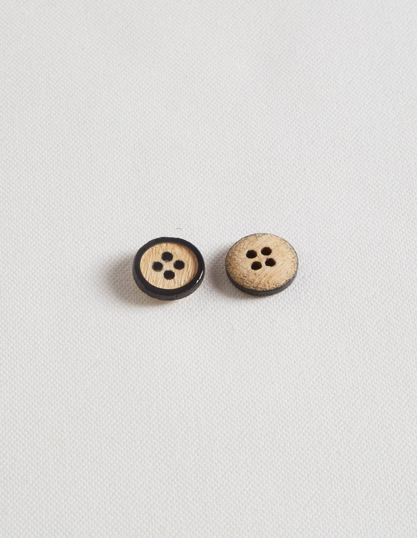 Black Painted Olivewood (Buttons)